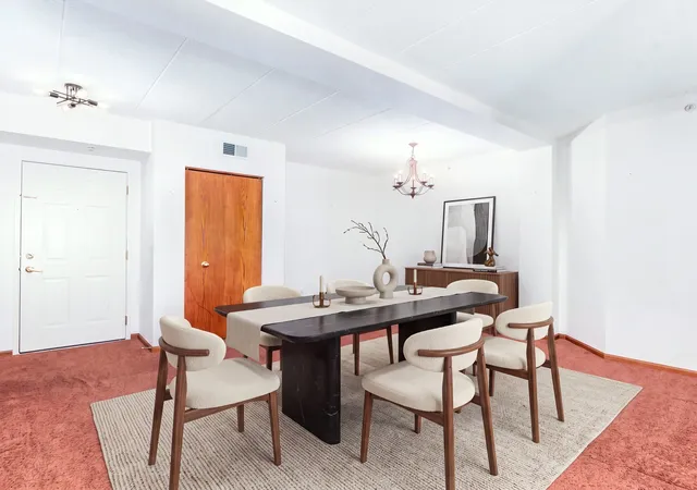 Listing Photo 4 - Condo for sale in building located at 2030 Saint Regis Dr, Lombard, IL 60148 - Unit #412