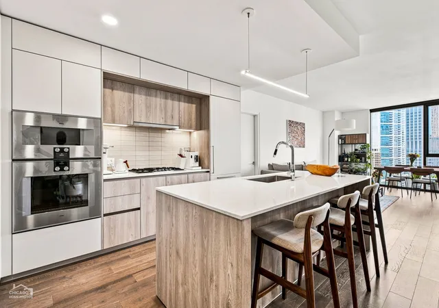Photo 2 of Condo for sale at 211 N Harbor Dr #3803, Chicago, IL 60601 | MLS# 12750150 | Listing updated on 2026-09-28