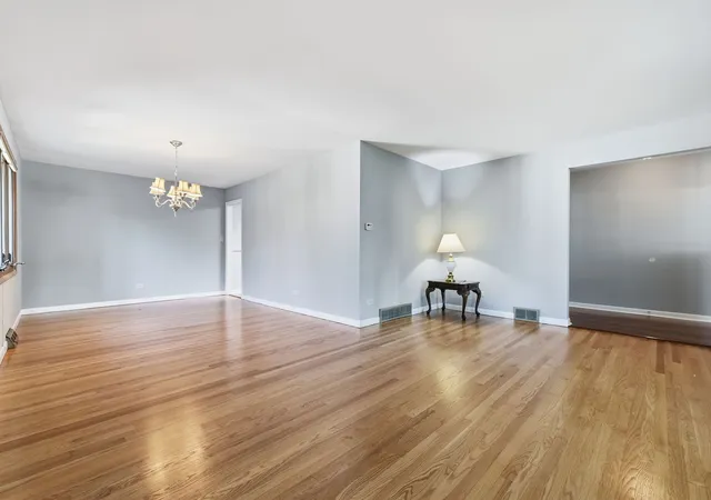 Photo 2 of Single family home for sale at 10313 Cook Ave, Oak Lawn, IL 60453 | MLS# 12750164 | Listing updated on 2026-09-15