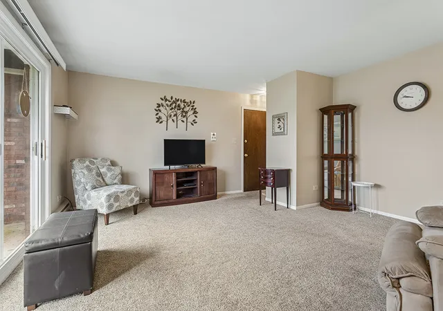 Photo 2 of Condo for sale at 5728 128th Street #1B, Crestwood, IL 60418 | MLS# 12750169 | Listing updated on 2026-09-13