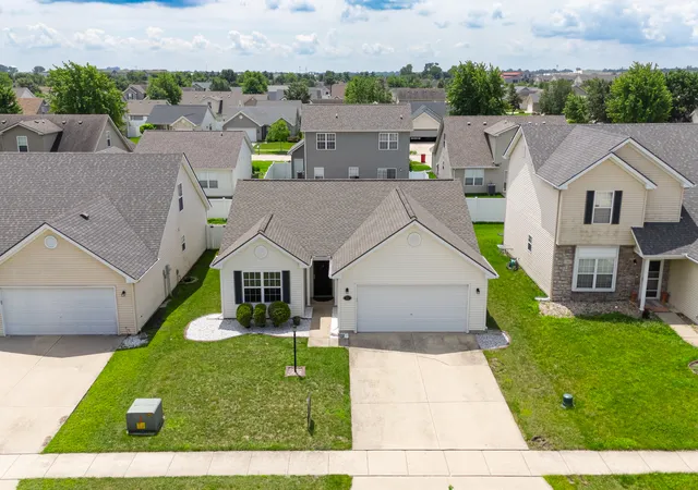 Photo 2 of Single family home for sale at 711 Lauterbur Ln, Champaign, IL 61822 | MLS# 12750177 | Listing updated on 2026-10-06