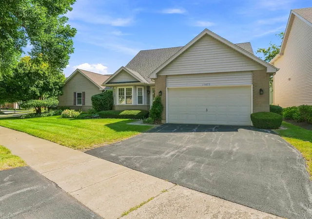 Photo 2 of Single family home for sale at 13453 S Redberry Cir, Plainfield, IL 60544 | MLS# 12750179 | Listing updated on 2026-10-05