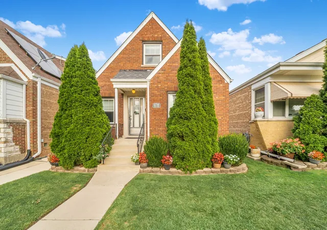 Photo 1 of Single family home for sale at 6739 S Kedvale Ave, Chicago, IL 60629 | MLS# 12750195 | Listing updated on 2026-09-17