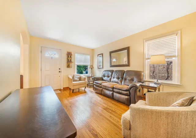 Photo 3 of Single family home for sale at 6739 S Kedvale Ave, Chicago, IL 60629 | MLS# 12750195 | Listing updated on 2026-09-17