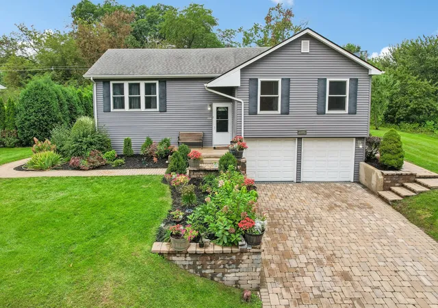 Single family home for sale at 6309 Hilly Way, Cary, IL 60013 | MLS# 12750205