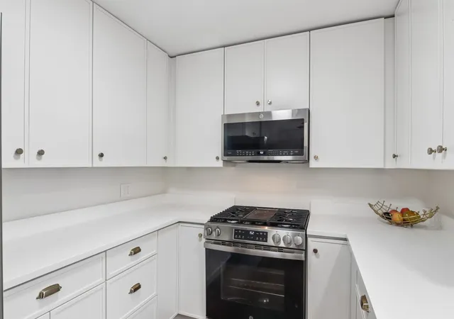 Photo 4 of Single family home for sale at 6309 Hilly Way, Cary, IL 60013 | MLS# 12750205 | Listing updated on 2026-09-24