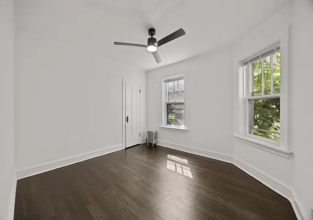 Listing Photo 4 - Condo for sale in building located at 6318 N Artesian Ave, Chicago, IL 60659 - Unit #203