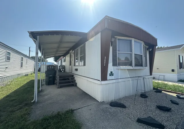 Photo 1 of Manufactured home for sale at 3421 W 117th Street, Merrionette Park, IL 60803 | MLS# 12750235 | Listing updated on 2026-09-19