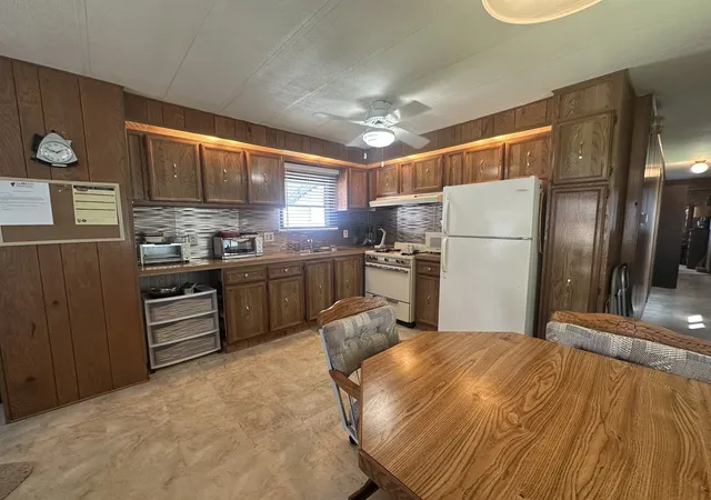 Photo 2 of Manufactured home for sale at 3421 W 117th Street, Merrionette Park, IL 60803 | MLS# 12750235 | Listing updated on 2026-09-19