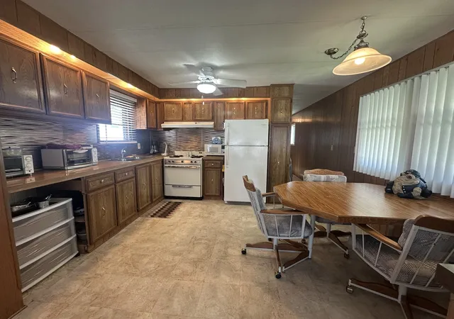 Photo 3 of Manufactured home for sale at 3421 W 117th Street, Merrionette Park, IL 60803 | MLS# 12750235 | Listing updated on 2026-09-19
