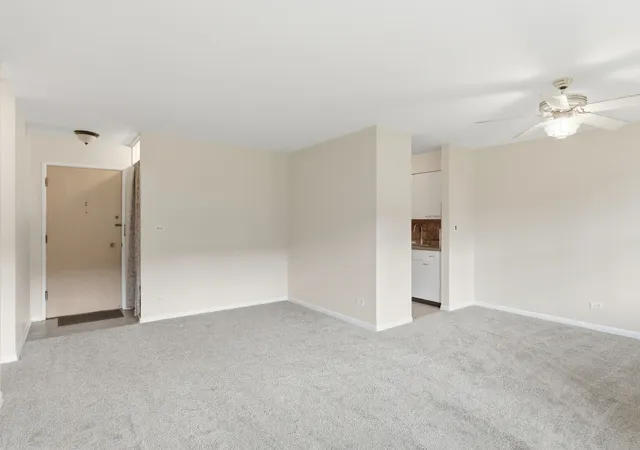 Listing Photo 4 - Condo for sale in building located at 8720 Skokie Blvd, Skokie, IL 60077 - Unit #1G