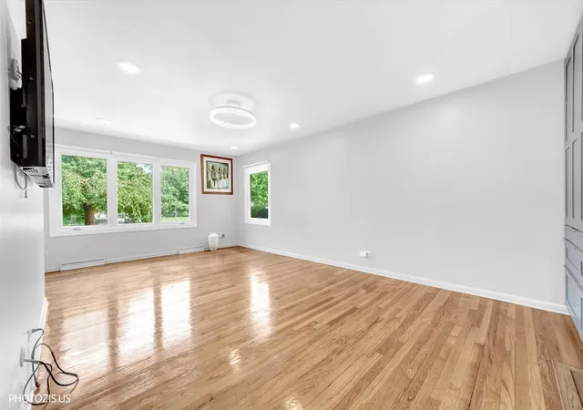 Photo 3 of Single family home for sale at 722 N Stephen Dr, Palatine, IL 60067 | MLS# 12750264 | Listing updated on 2026-09-21