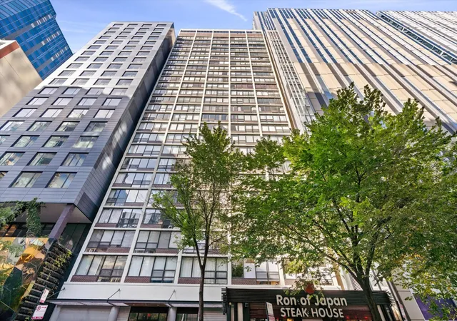 Photo 1 of Condo for sale at 230 E Ontario St #1905, Chicago, IL 60611 | MLS# 12750285 | Listing updated on 2026-10-07