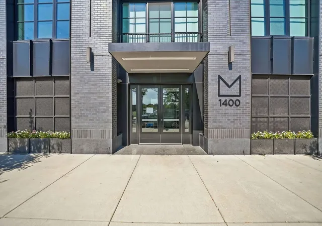 Photo 2 of Condo for sale at 1400 W Monroe St #2B, Chicago, IL 60607 | MLS# 12750295 | Listing updated on 2026-09-14
