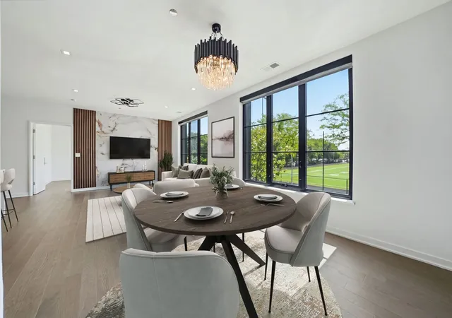Listing Photo 4 - Condo for sale in building located at 1400 W Monroe St, Chicago, IL 60607 - Unit #2B
