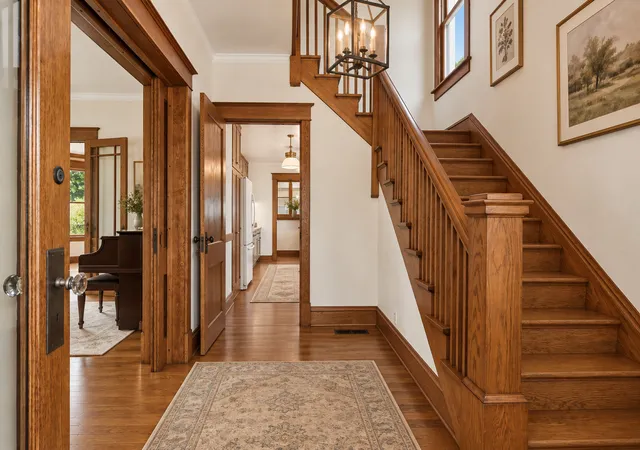 Photo 4 of Single family home for sale at 208 N Benton St, Palatine, IL 60067 | MLS# 12750320 | Listing updated on 2026-10-01