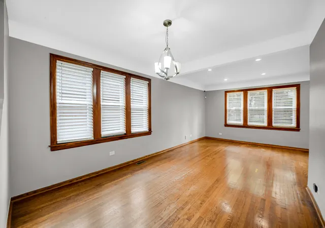 Photo 4 of Single family home for sale at 12151 Greenwood Ave, Blue Island, IL 60406 | MLS# 12750356 | Listing updated on 2026-09-30