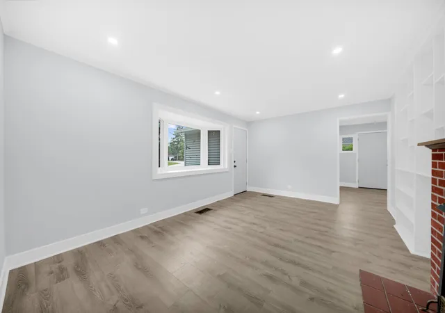 Photo 3 of Single family home for sale at 357 Indianwood Blvd, Park Forest, IL 60466 | MLS# 12750357 | Listing updated on 2026-09-12