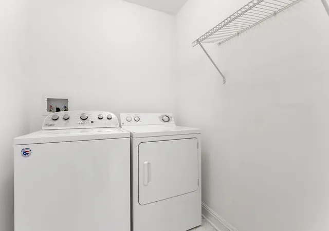 Listing Photo 2 - Condo for sale in building located at 4330 N Neva Ave, Norridge, IL 60706 - Unit #305