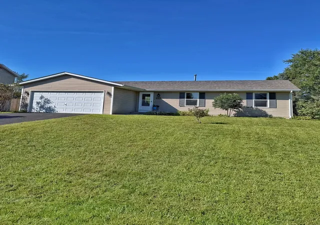 Photo 1 of Sale Pending at 10990 Linden Blossom Ln, Roscoe, IL 61073 | MLS# 12750369 | Listing updated on 2026-10-14
