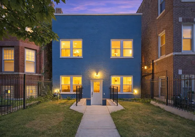 Photo 2 of Single family home for sale at 4642 W Monroe St, Chicago, IL 60644 | MLS# 12750376 | Listing updated on 2026-09-09