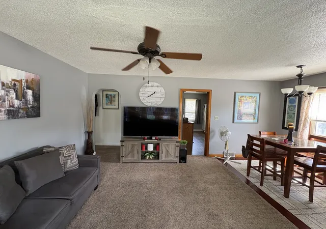 Photo 3 of Single family home for sale at 915 N 10th Street, Rochelle, IL 61068 | MLS# 12750396 | Listing updated on 2026-09-12