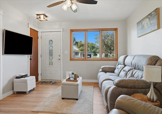 Photo 4 of Single family home for sale at 608 W Oak St, Leroy, IL 61752 | MLS# 12750418 | Listing updated on 2026-09-06