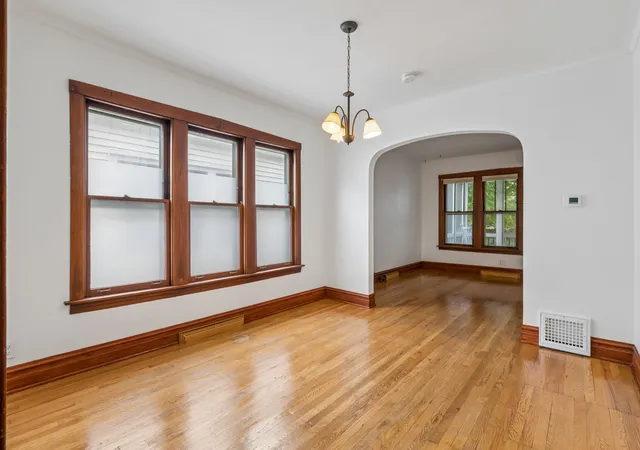 Photo 4 of Single family home for sale at 5228 N Ludlam Ave, Chicago, IL 60630 | MLS# 12750441 | Listing updated on 2026-09-23