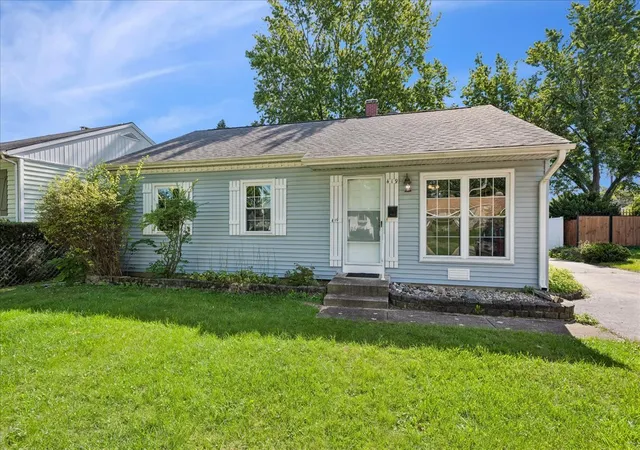 Photo 1 of Single family home for sale at 419 E Fullerton Ave, Glendale Heights, IL 60139 | MLS# 12750486 | Listing updated on 2026-10-06