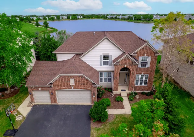 Single family home for sale at 196 Chapin Way, Oswego, IL 60543 | MLS# 12750494
