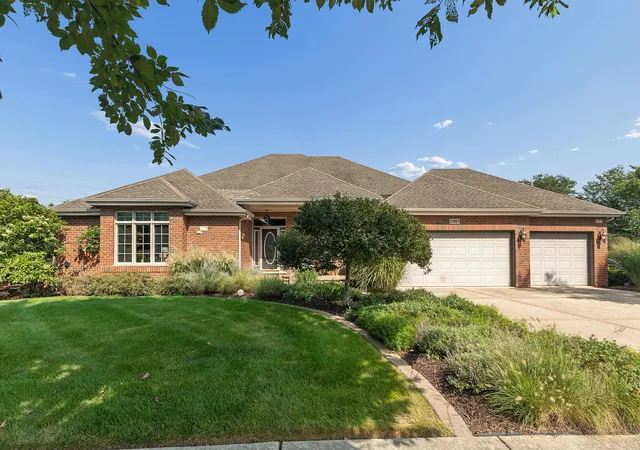 Photo 2 of Single family home for sale at 21967 Emily Ln, Frankfort, IL 60423 | MLS# 12750528 | Listing updated on 2026-09-12