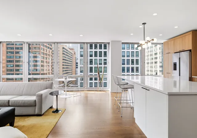 Photo 3 of Condo for sale at 860 N Lake Shore Dr #13L, Chicago, IL 60611 | MLS# 12750537 | Listing updated on 2026-09-16