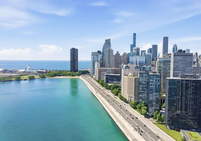 Listing Photo 2 - Condo for sale in building located at 860 N Lake Shore Dr, Chicago, IL 60611 - Unit #13L