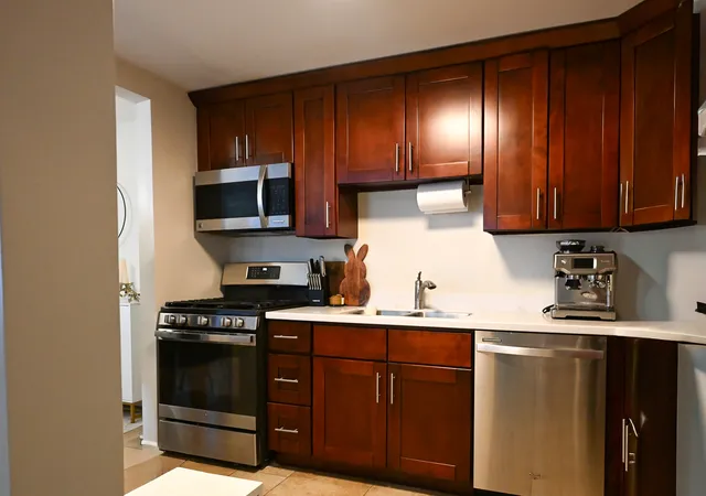 Photo 3 of Condo for sale at 110 W Butterfield Rd #307S, Elmhurst, IL 60126 | MLS# 12750543 | Listing updated on 2026-09-10