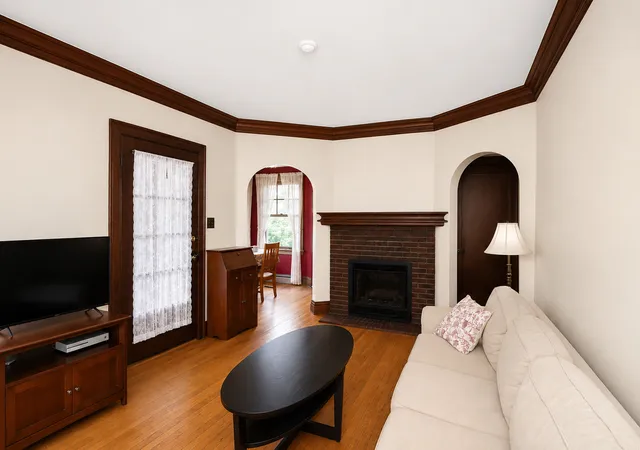 Photo 3 of Single family home for sale at 35 W Maple Ave, Roselle, IL 60172 | MLS# 12750546 | Listing updated on 2026-09-12