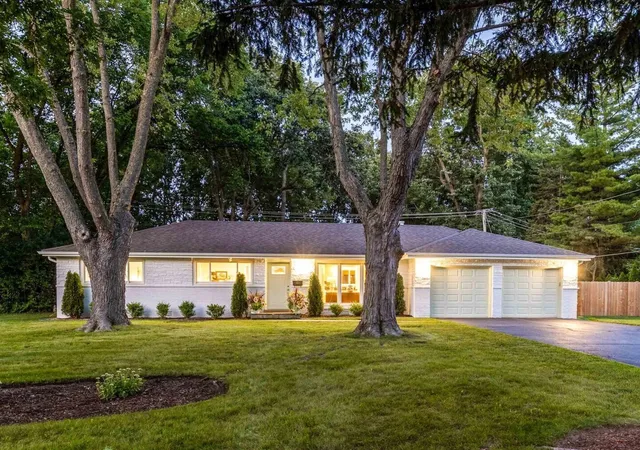 Single family home for sale at 3319 Western Ave, Highland Park, IL 60035 | MLS# 12750558