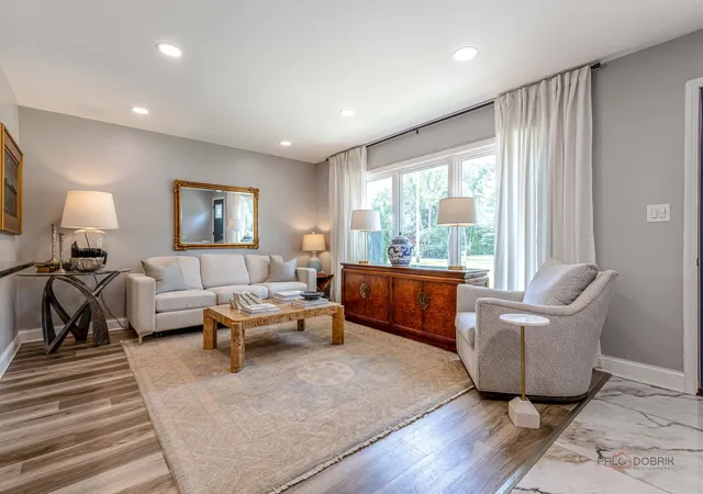 Photo 3 of Single family home for sale at 3319 Western Ave, Highland Park, IL 60035 | MLS# 12750558 | Listing updated on 2026-09-23