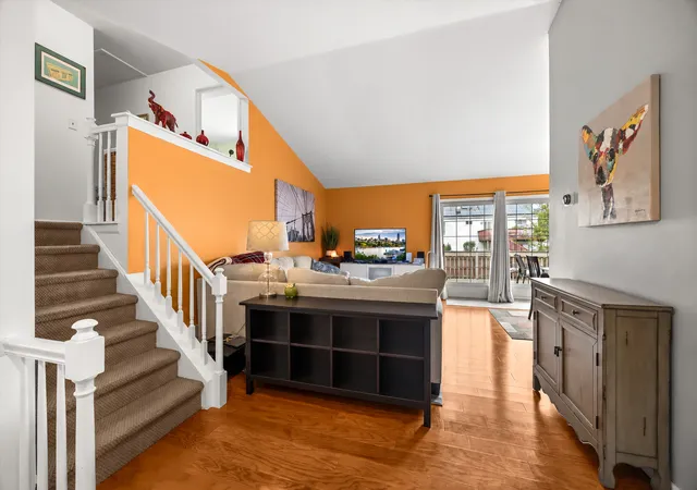 Photo 3 of Single family home for sale at 954 Grant St, Bartlett, IL 60103 | MLS# 12750565 | Listing updated on 2026-09-28