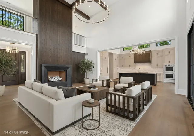 Photo 4 of Single family home for sale at 333 W Benton Ave, Naperville, IL 60540 | MLS# 12750568 | Listing updated on 2026-09-22