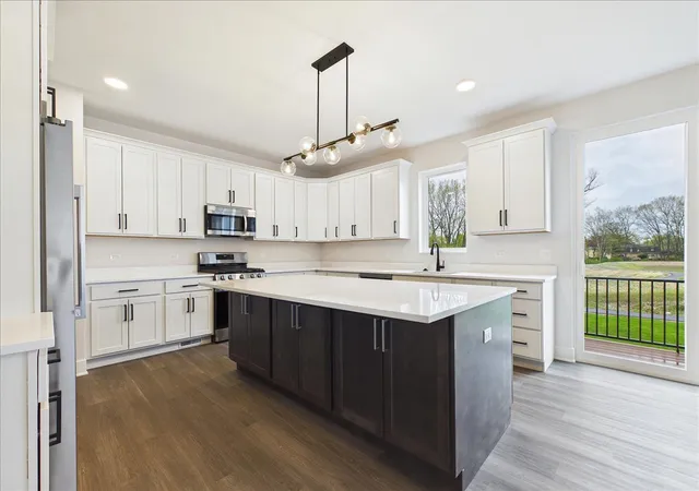 Photo 3 of Single family home for sale at 22043 W Casa Bella View, Kildeer, IL 60047 | MLS# 12750601 | Listing updated on 2026-10-11