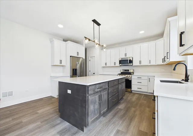 Photo 4 of Single family home for sale at 22043 W Casa Bella View, Kildeer, IL 60047 | MLS# 12750601 | Listing updated on 2026-10-11
