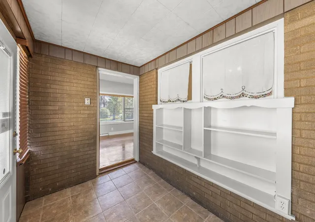 Photo 2 of Single family home for sale at 329 E 5th Street, Lockport, IL 60441 | MLS# 12750629 | Listing updated on 2026-09-10