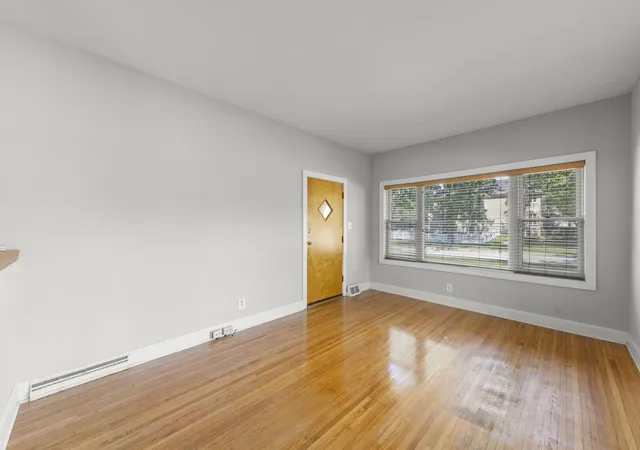 Photo 4 of Single family home for sale at 329 E 5th Street, Lockport, IL 60441 | MLS# 12750629 | Listing updated on 2026-09-10