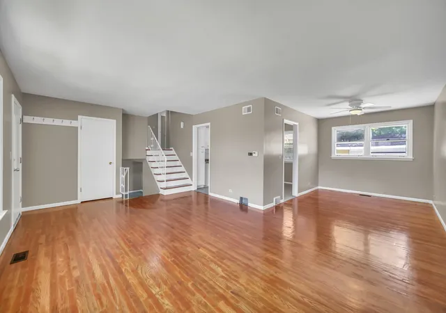 Photo 3 of Single family home for sale at 10 N Adams Dr, Addison, IL 60101 | MLS# 12750642 | Listing updated on 2026-09-09