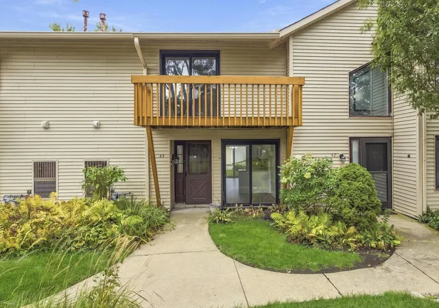 Photo 1 of Condo for sale at 43 Constitution Ct #43, Vernon Hills, IL 60061 | MLS# 12750664 | Listing updated on 2026-10-07