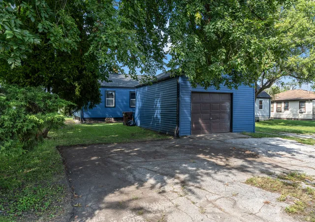 Photo 4 of Single family home for sale at 70 E 150th Street, Harvey, IL 60426 | MLS# 12750669 | Listing updated on 2026-09-23