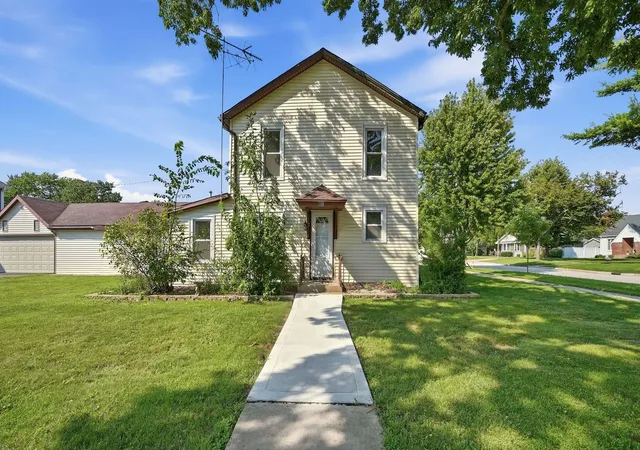 Photo 1 of Multi family home for sale at 109 E Mondamin St, Minooka, IL 60447 | MLS# 12750672 | Listing updated on 2026-09-13