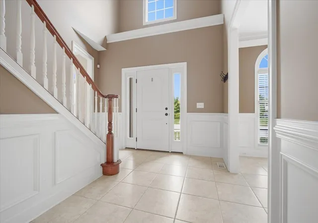 Photo 3 of Single family home for sale at 3 Lavender Ln, Bloomington, IL 61704 | MLS# 12750687 | Listing updated on 2026-10-07
