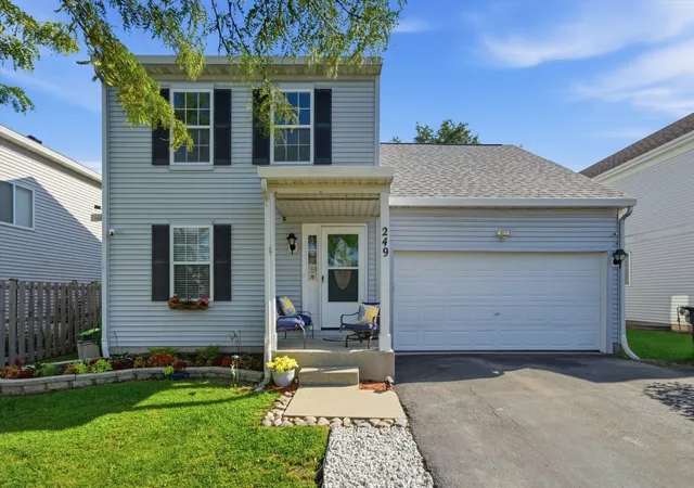 Photo 3 of Single family home for sale at 249 E Cobbler Ct, Round Lake Beach, IL 60073 | MLS# 12750711 | Listing updated on 2026-10-15