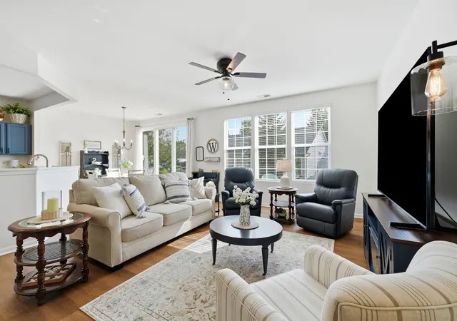 Photo 4 of Townhouse for sale at 812 Treetop Ln #8801, Shorewood, IL 60404 | MLS# 12750718 | Listing updated on 2026-09-30
